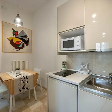 - Brunelleschi Santo Spirito Apartment